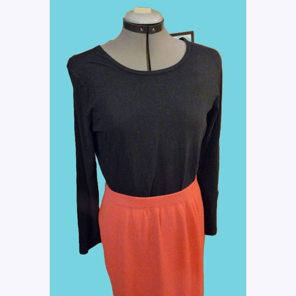 Blue fish minimalist basic classic timeless black cotton knit basic top M-L EUC